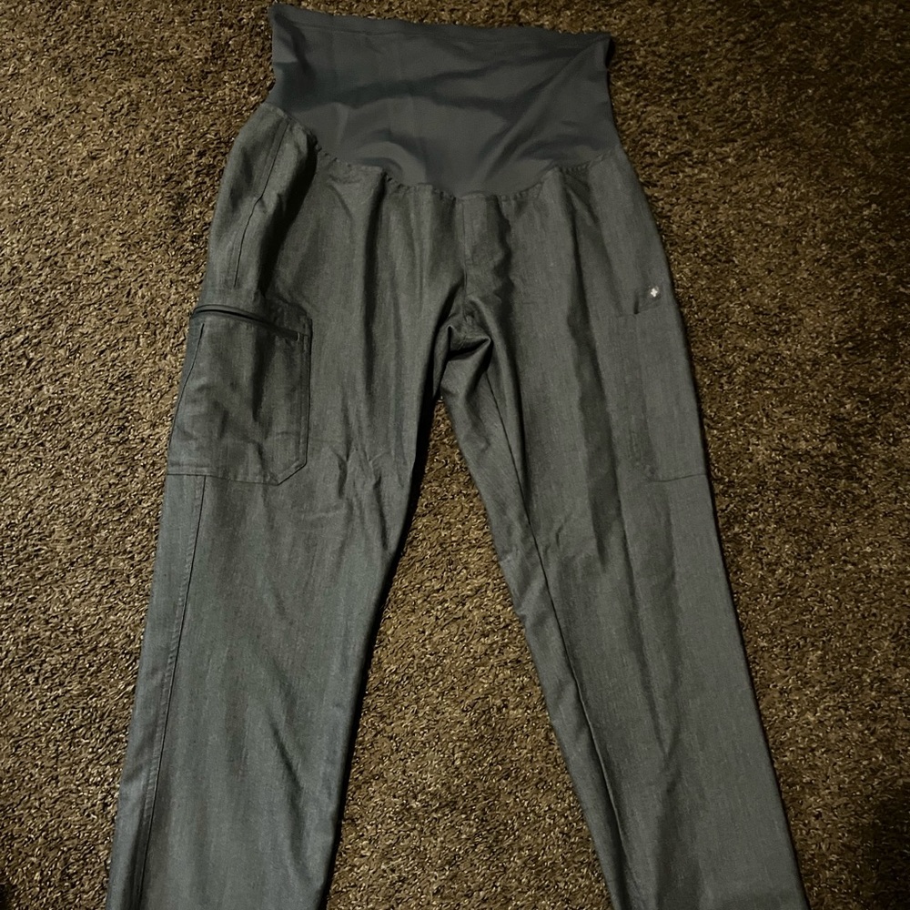 Figs Maternity scrub pants